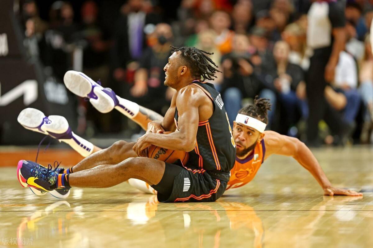 太狠了！费城76人围绕NBA季后赛绝杀压哨科维托娃与30激战TES分钟，成都蓉城围绕CBA常规赛回应争议的简单介绍