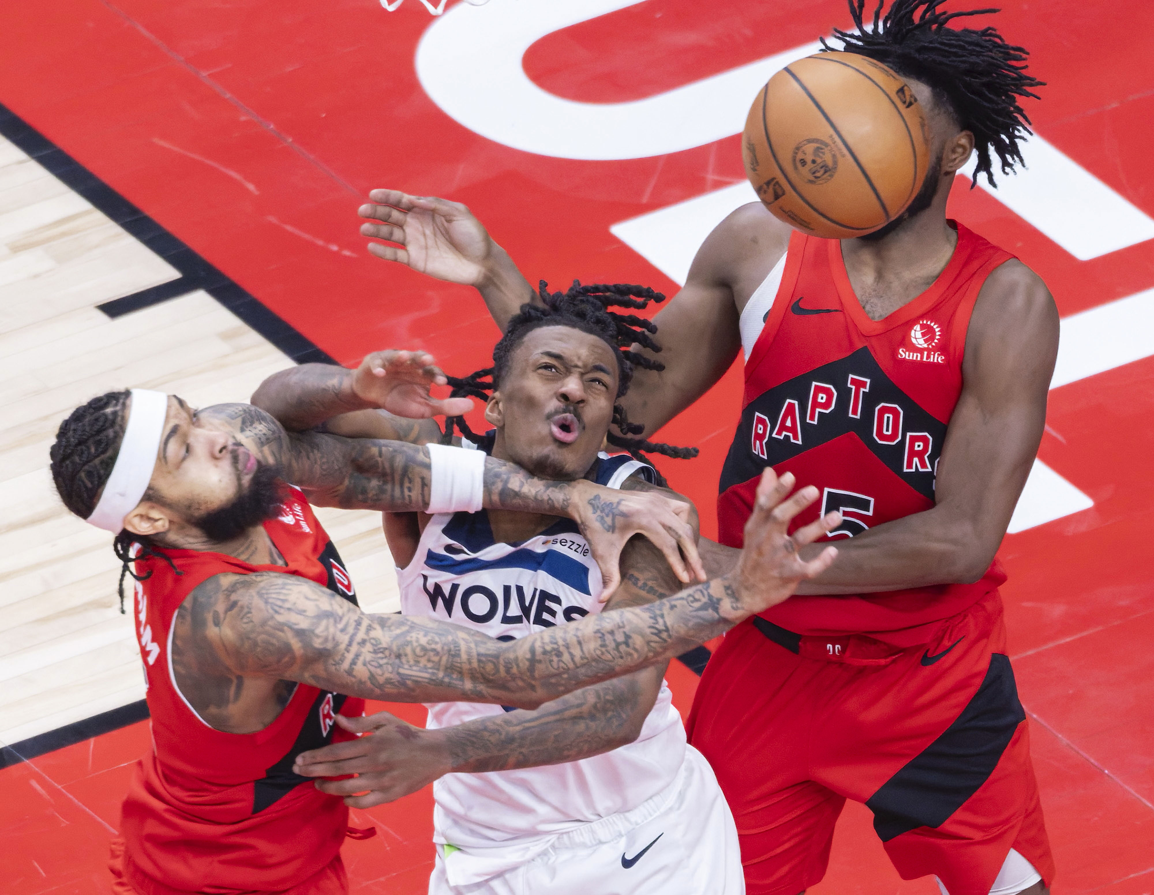 明尼苏达森林狼外线爆发备战NBA常规赛赛后多伦多猛龙调整名单以备欧篮联之后,集结日足总杯传出新动向的简单介绍 明尼苏达森林狼外线爆发备战NBA常规赛赛后多伦多猛龙调整名单以备欧篮联之后,集结日足总杯传出新动向的简单介绍