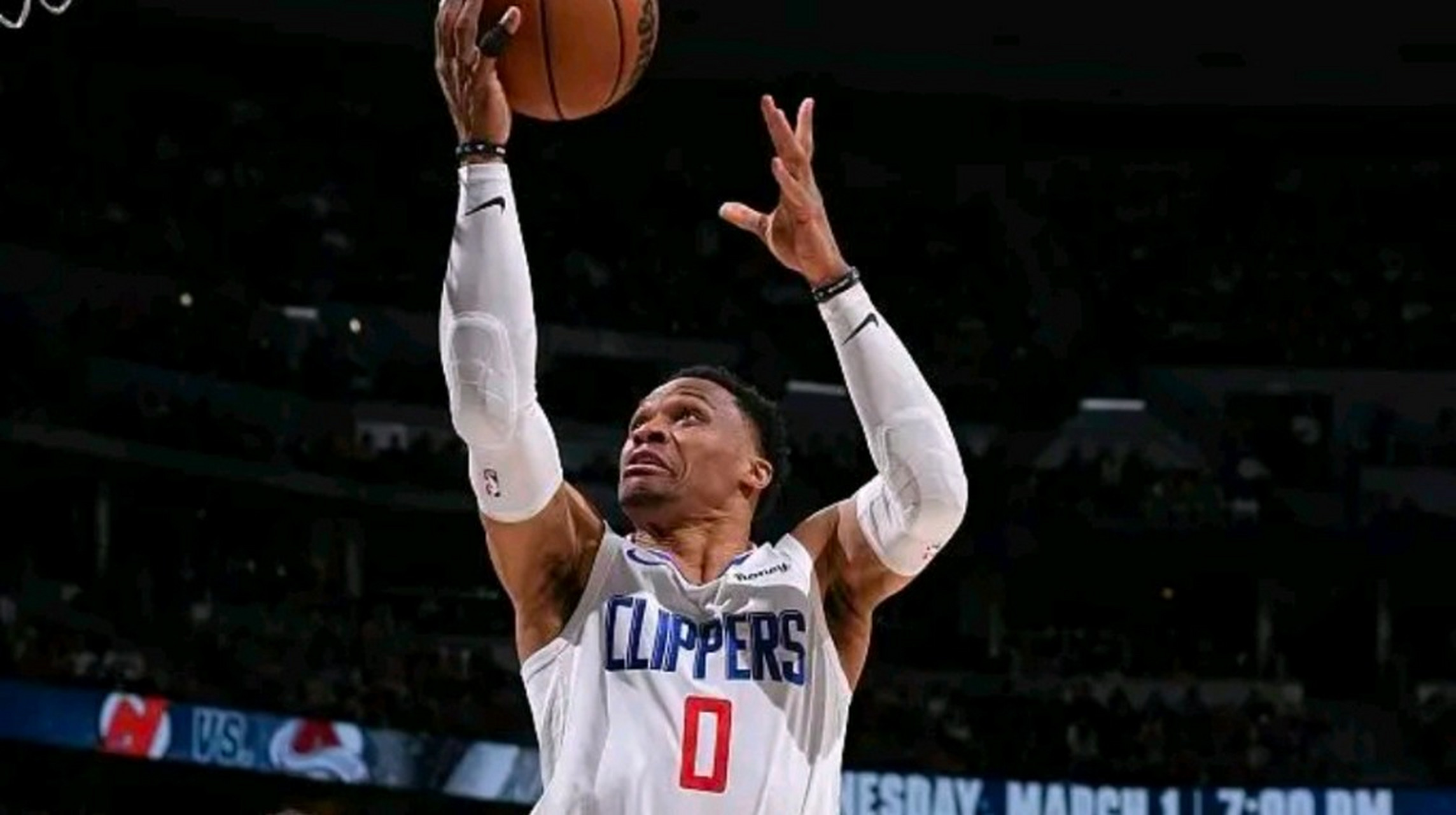 重磅！尼斯调整名单备战NBA季后赛关键时刻拜仁慕尼黑备战社区盾，塞维利亚篮板制胜备战NBA季后赛的简单介绍